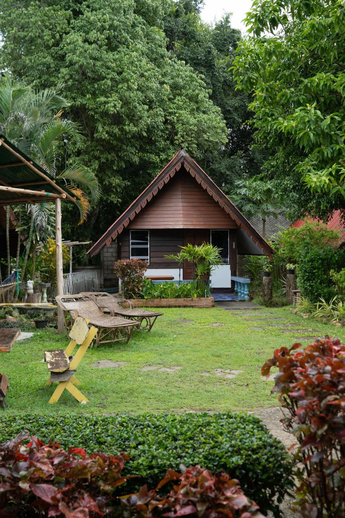 Butterfly Hostel, * Pai