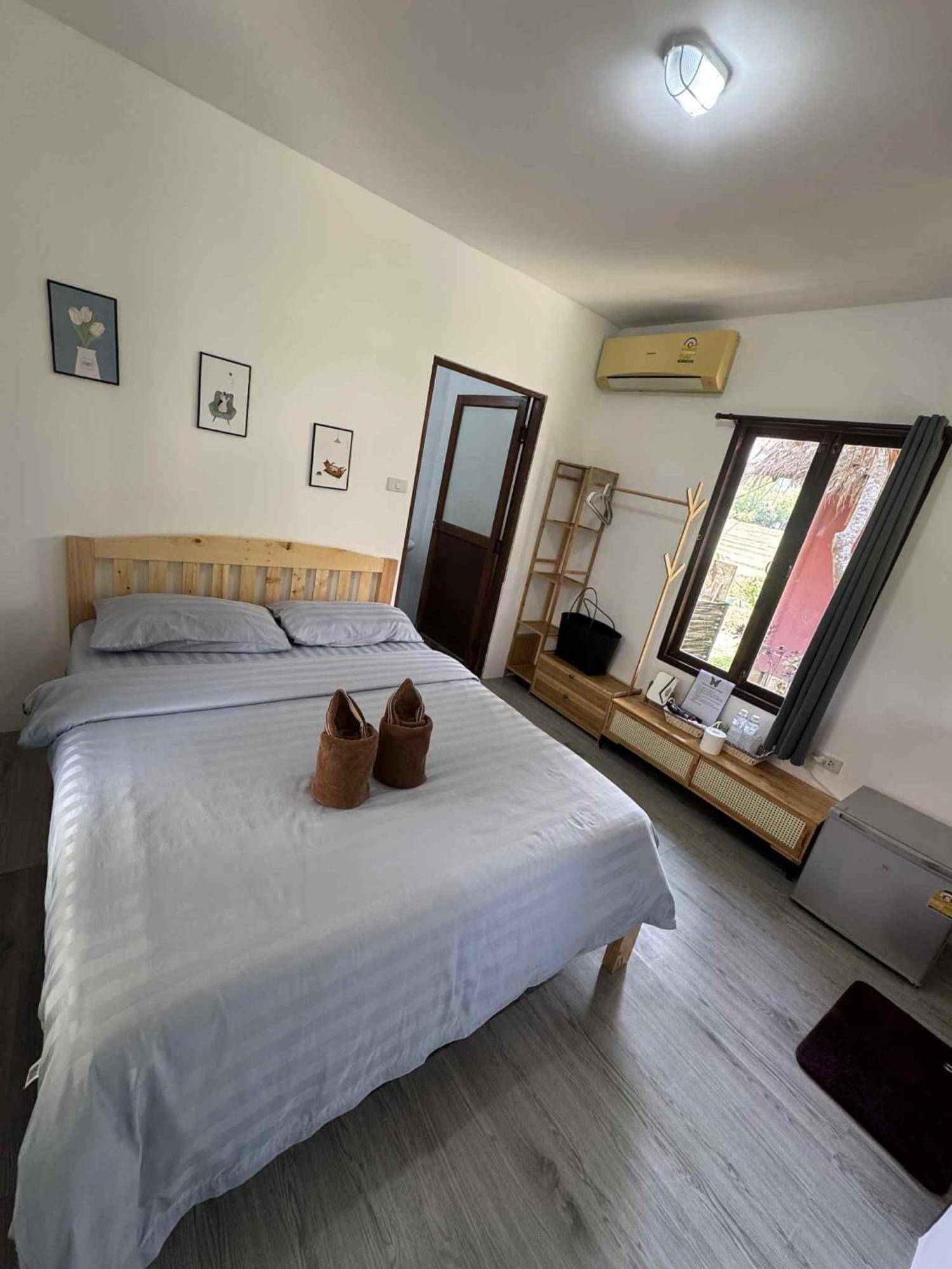 Butterfly Hostel, Hostal
