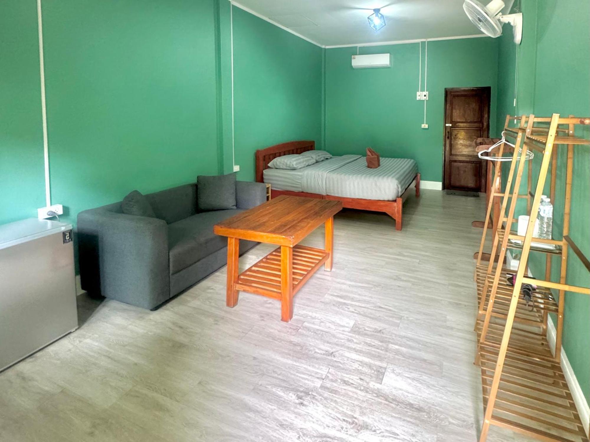 Butterfly Hostel, *