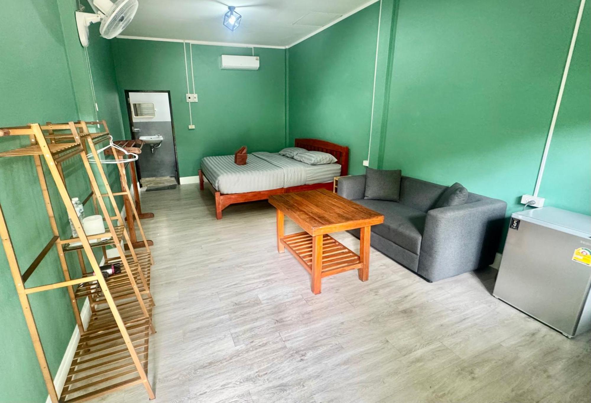 Butterfly Hostel, *